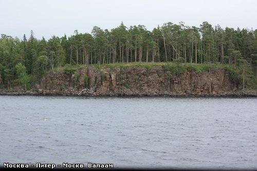 И поплыли на главную усадьбу монастыря