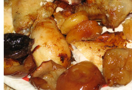 А на горячее была курица запеченная с яблоками, мандаринами, черносливом и курагой А теперь сладкое...