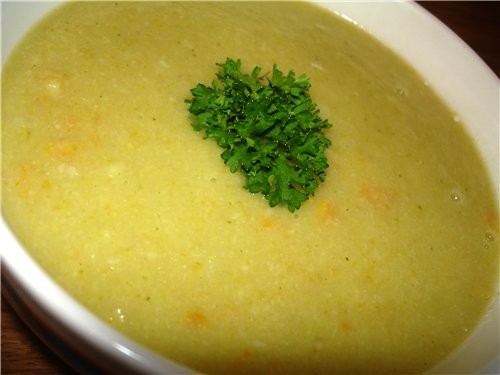 КРАСНЫЙ БОРЩ И ХЛЕБНЫЕ ПАЛОЧКИ ОВОЩНОЕ СОТЕ ЛАВАШ С АБРИКОСКОЙ КУКУРУЗКА СУП -ПЮРЕ ИЗ БРОККОЛИ - 7