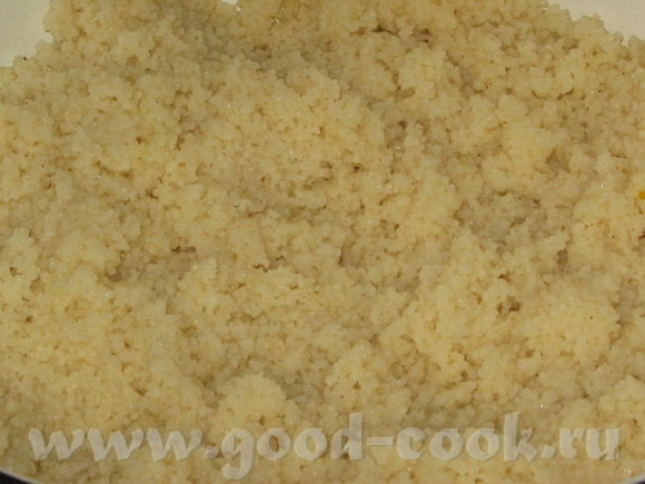 Кускус (у нас продается в пакетиках, заливается кипятком, бульоном, специями и гарнир готов) - 2