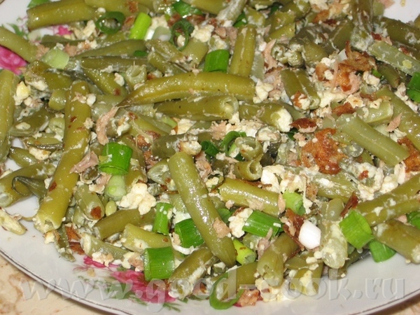 Теплый салат из зеленой фасоли и тунца Луковый салат Pyaz ka laccha
