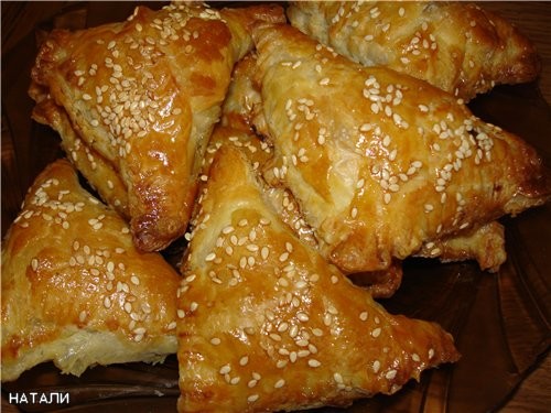 СЛОЕНЫЕ РУЛЕТИКИ С ПОВИДЛОМ ГРЕЧКА С МЯСКОМ ЯБЛОЧНОЕ ПОВИДЛО ШАМПИНЬОНЫ С СЕМЕЧКАМИ не помню чей ре... - 7