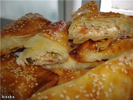 принимай спасибку за вкуснятину Тунец в шубе Тесто фило,вместо зелёного лука помидорки кубиками