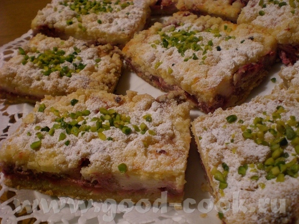 Brombeer-Streusel-Stьckchen Ежевичные пирожные со штройзелем