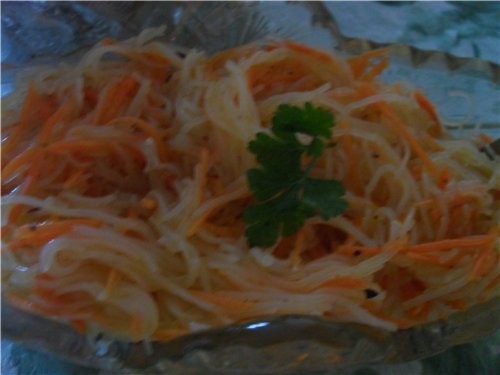 Фунчеза с морковкой по корейски Отвариваем фунчезу (написано на упаковке) Делаем морковь по корейск...