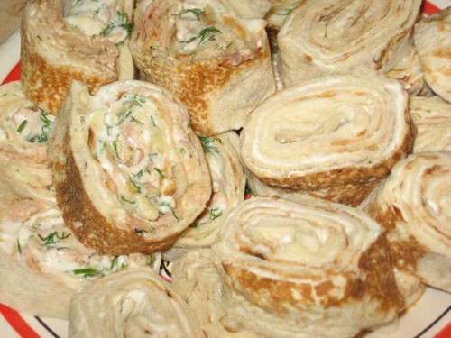Рулеты из лаваша с разными начинками Жаренная курица с начинкой из петрушки