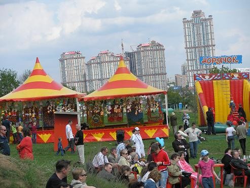 В нашем районе сегодня проходил ежегодный Открытый Фольклорный Фестиваль "Московский хоровод" - 2