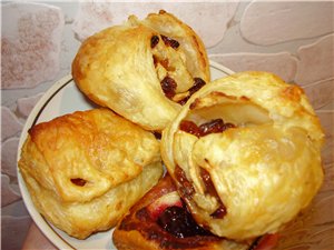 Запеченный картофель с рыбой Слойки с изюмом и яблоками - 2