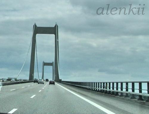Мы покинули полуостров JUTLAND и через мост попали на остров FYN