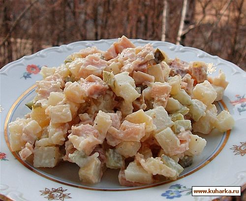 "САЛАТ С КОПЧЕНОЙ КУРИЦЕЙ"