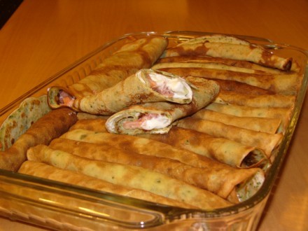 Хотела еще поделиться вкусным рецептом блинчиков от Карины с кукинга, которые я носила на вечеринку...