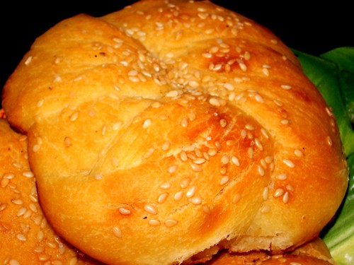 Остатки продуктов в холодильнике,породили булочки) Сдобные булочки 1 стакан тёплого молока 1/2 стак...