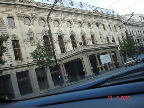 А теперь, на десерт, предложу вам немного прогуляться по Тбилиси