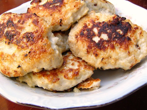 Рецепт не мой: это популярные Куриные котлетки по-министерски от Ирины Кутовой