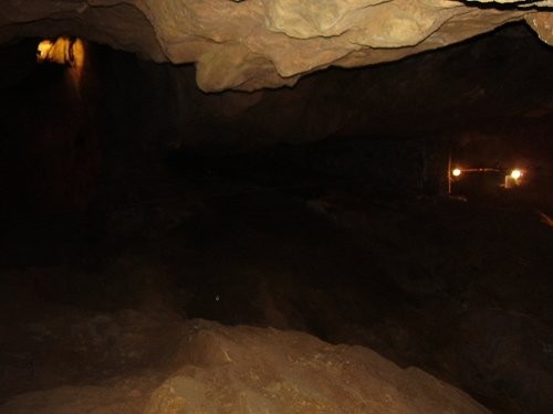        Loral caves (    , - ...