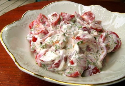 Мы вчера вкусно ужинали, начну с салатов