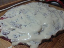 Мясной рулет с черносливом и сыром Ингредиенты: - 500 г свинины (у меня был брусочек задней части)... - 4