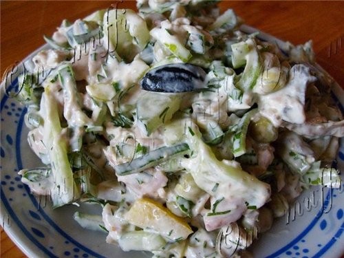 САЛАТ "КУРИНЫЙ ЛЁГКИЙ" Рецептура: Отварное куриное мясо - 500гр - 2