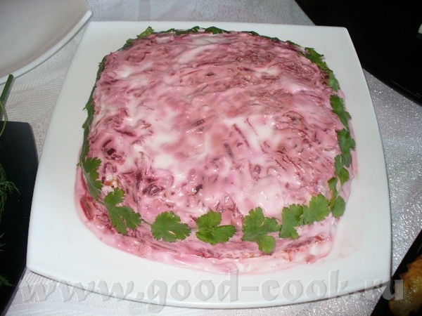 Селедка под шубой Картошечка с курочкой Летний салатик с огурцами и помидорами