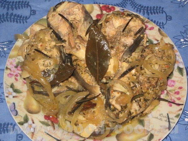 Сельдь в масле тушеная 