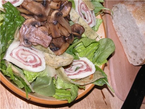 ГРИБНОЙ САЛАТ С PROSCIUTTO 3 ст ложки несолёного сливочного масла 450г грибов (советуется, и , веро...