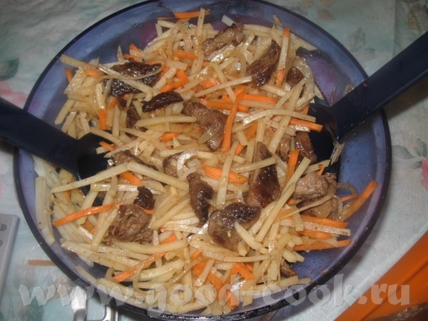 Теперь добавляем по вкусу чеснок (пару зубчиков), паприку, черный молотый перец, соевый соус, уксус... - 2