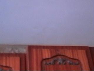 Девочки, посмотрите на потолок в нашей гостинной