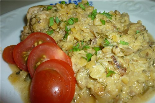 КРАСНАЯ ЧЕЧЕВИЦА С КУРИЦЕЙ И ГРИБАМИ 500 г куриного филе 100 г грибов (любых, по вкусу) 1 крупная л...