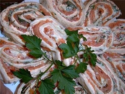 Викуль у нас тоже такие рулетики были и бутербродики с яйцами