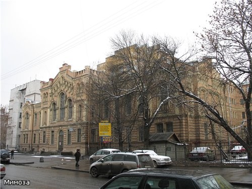 Мы сворачиваем на улицу Ломоносова - 2