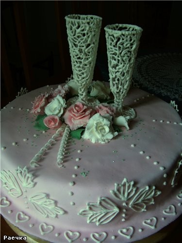 Девочки, а это моё последнее "творение" Ближе фотик не взял - тортик большой получился и высокий, т...