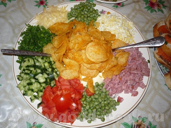 салат с чипсами торт черепаха с фруктами - 2