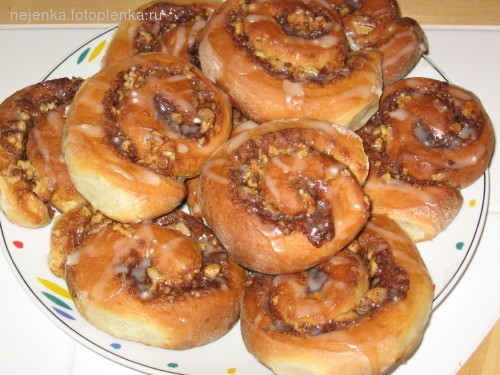 Роллы с корицей и орехами Очень ароматные булочки с корицей и орехами 1 чашка воды 1 чашка пореза...