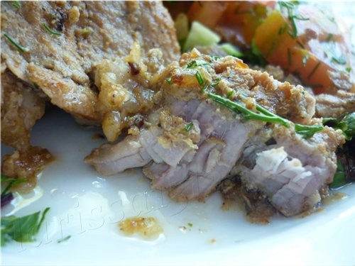 Девочки, напитками вы уже напились, теперь угощайтесь очень вкусным мяском - 7