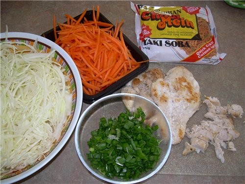 нуи по Японски "YAKI SOBA" с куриной грудинкой и овощами - 3