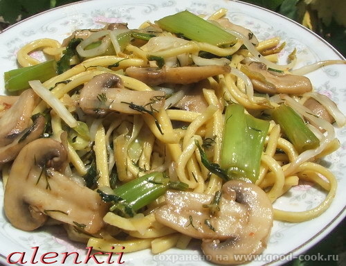 САМСА ПЕЧЁНАЯ С КУРИНОЙ ПЕЧЕНЬЮ И ГРИБАМИ ГРИБЫ ПО-ТАЙСКИ (от моего мужа) ФРУКТОВЫЙ САЛАТ С ШОКОЛАД... - 2