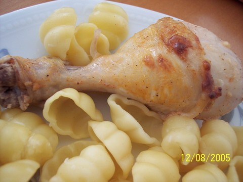 Девочки как вкусненько у вас, так всё аппетитно и красиво Наш сегодняшний обед, курочка маринованая...