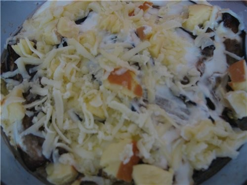 ЗАПЕКАНКА ИЗ БАКЛАЖАН С МЯСОМ 2 баклажана 300 грамм фарша (у меня бараний) 1 луковица 3 зубчика чес...