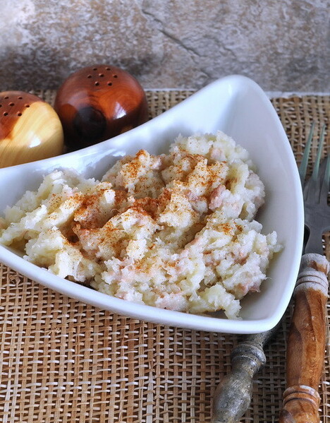 Пюре из цветной капусты с тушёнкой