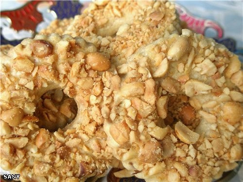 ПЕСОЧНЫЕ КОЛЬЦА С ОРЕХАМИ 2,5 стакана муки 150 гр