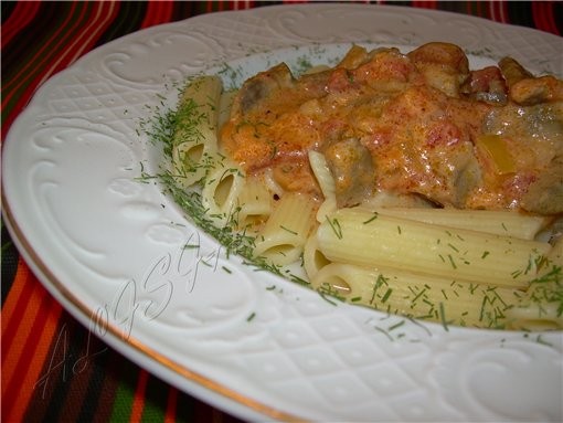 ПАСТА С РОЗОВЫМ СОУСОМ ИЗ СЕРДЦА И КУРИНЫХ ЖЕЛУДКОВ 300 гр - 2