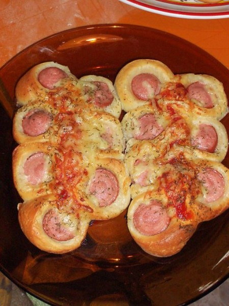 Мои гусенички и кифле с сыром Гауда
