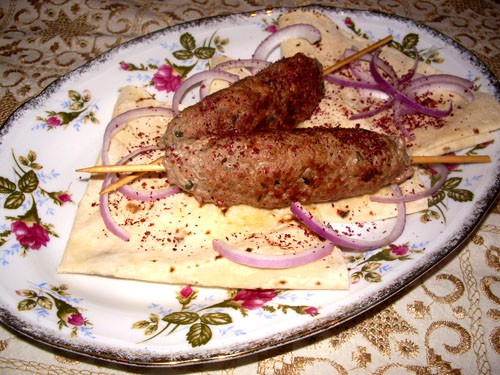 Правда у меня не совсем кябаб))не на углях-но всё равно вкусно было ) Люля кябаб 300 г фарша(у меня...