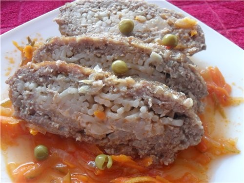 Мясной рулет с макаронами Приятного аппетита