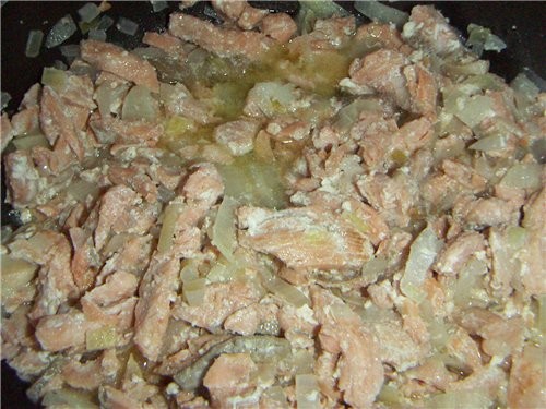 А у нас сегодня Филе горбуши с луком и лимонным соком