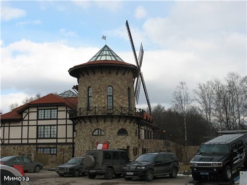 Вот такой ресторан-мельница в парке