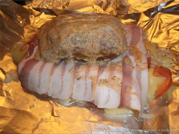 МЯСО В БЕКОНЕ
