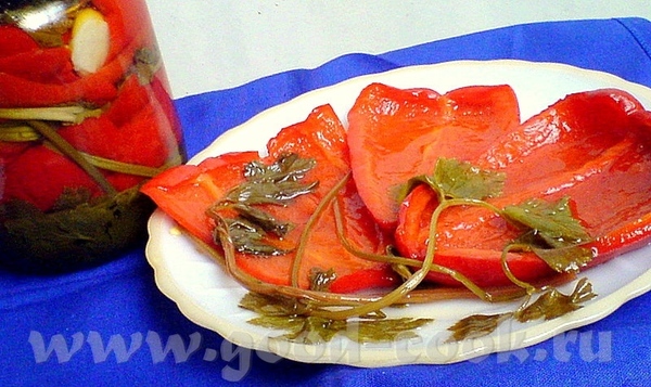 Маринованный красный болгарский перец