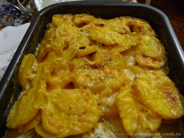 КАРТОФЕЛЬ, ЗАПЕЧЕНЫЙ С ГРИБАМИ И СЫРОМ В СЛИВКАХ