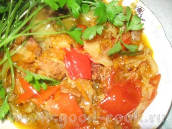 КАПУСТА, ТУШЕННАЯ С МЯСОМ И ОВОЩАМИ Странное дело… Но только сейчас, сев оформлять этот рецепт и на...